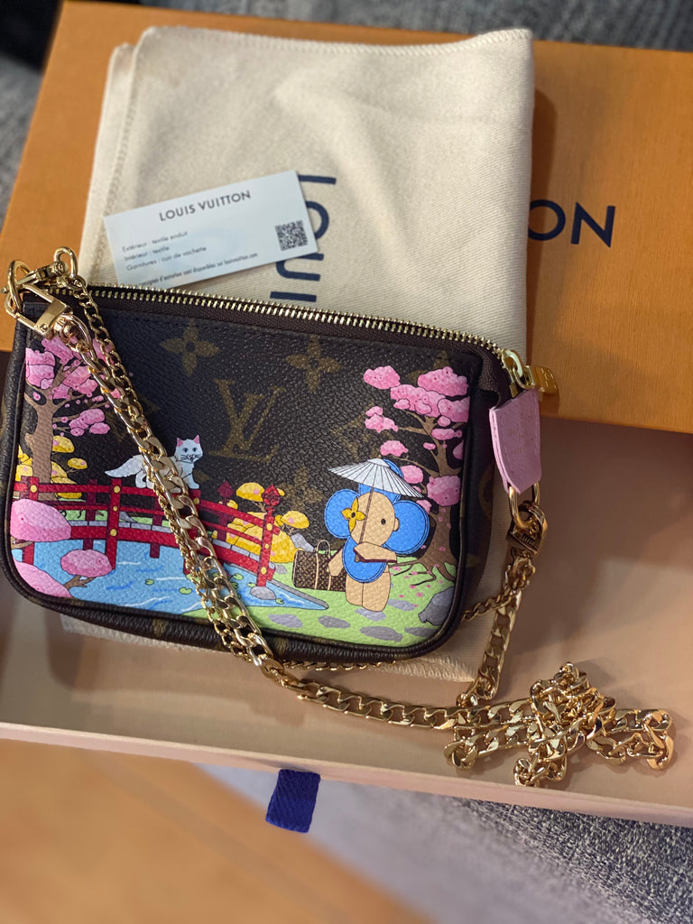 Louis Vuitton 2021 Holiday Mini Pochette - Japan Design  Japan design,  Disney purse, Louis vuitton mini pochette