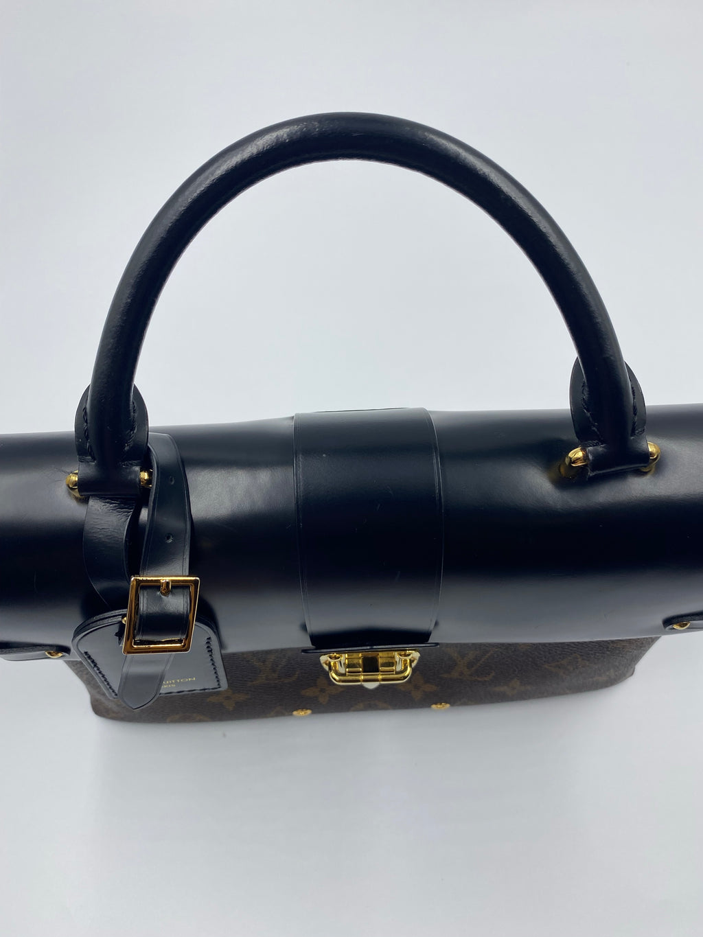 LOUIS VUITTON Monogram One Handle Flap Bag MM 187591