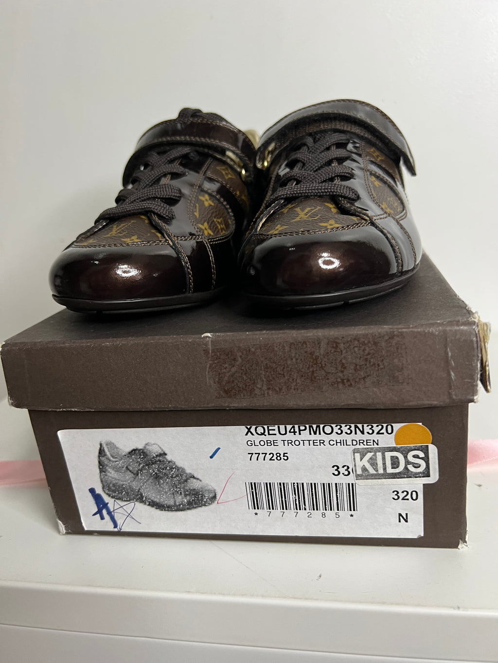 lv kids shoes
