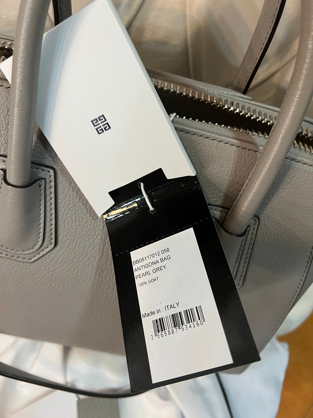 Givenchy antigona top small pearl grey