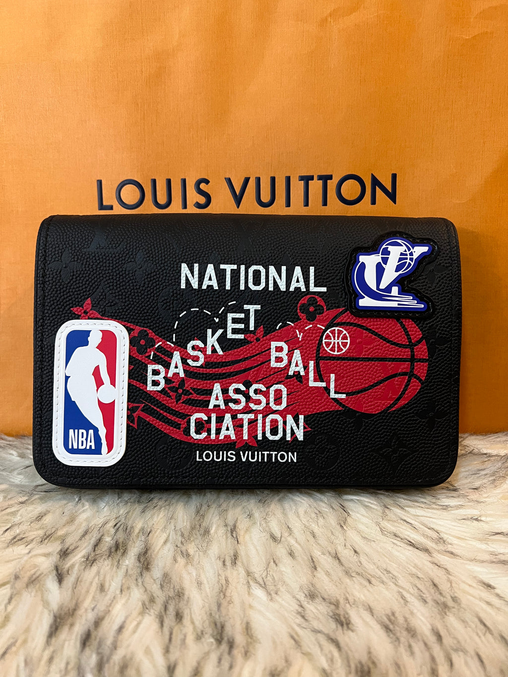 LOUIS VUITTON x NBA Studio Messenger Monogram Shoulder Bag 2021 Black  M58498